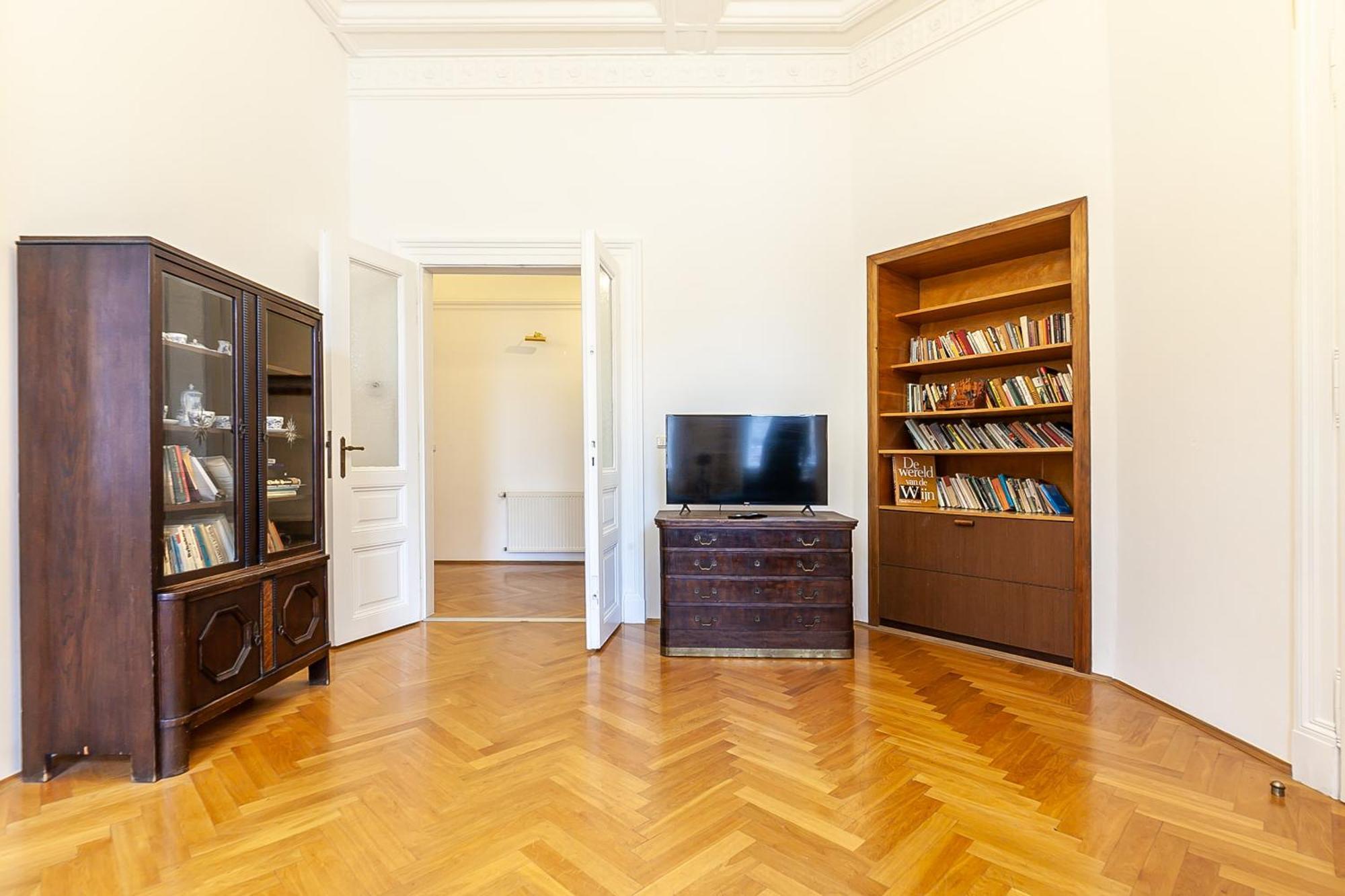 Royal Apartment By Charles Bridge View Of Saint Nicholas Church Praag Buitenkant foto